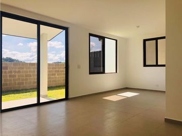 VENTA O ALQUILER CASA BRISAS DEL GOLF 200 MT2 GOLF GARDENS