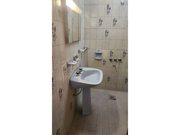 Vendo Casa 2 dor Bº Colon Apta a Credito Bancario Hipotecario