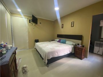VENDO CHALET AMPLIO MODERNO EN BARRIO PRIVADO PINAR DEL SOL VI MAIPU