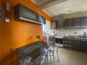 VENDO CHALET AMPLIO MODERNO EN BARRIO PRIVADO PINAR DEL SOL VI MAIPU