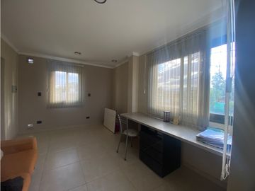 VENDO CHALET AMPLIO MODERNO EN BARRIO PRIVADO PINAR DEL SOL VI MAIPU