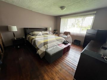 CASA EN VENTA CON AMPLIO TERRENO SECTOR DEAN BAJO