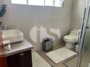 CASA EN VENTA CON AMPLIO TERRENO SECTOR DEAN BAJO