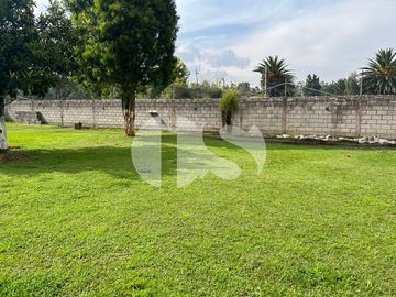 CASA EN VENTA CON AMPLIO TERRENO SECTOR DEAN BAJO