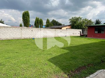CASA EN VENTA CON AMPLIO TERRENO SECTOR DEAN BAJO