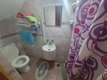 Chalet PH en venta en Barrio Luna