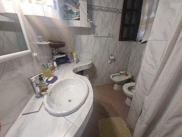 Chalet PH en venta en Barrio Luna