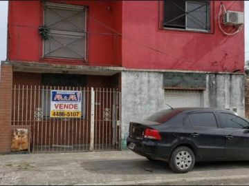 Casa PH en venta en Villa Luzuriaga