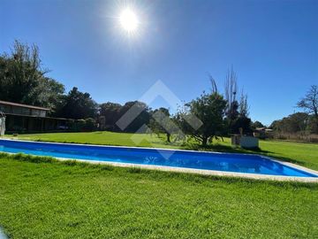 Casa en Venta en Santa Adriana con Autopista ruta78