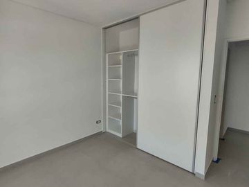 Venta depto 2 amb. estrenar c/ balcón en Caballito