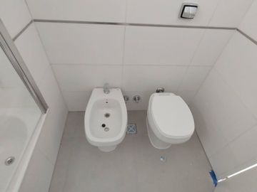 Venta depto 2 amb. estrenar c/ balcón en Caballito