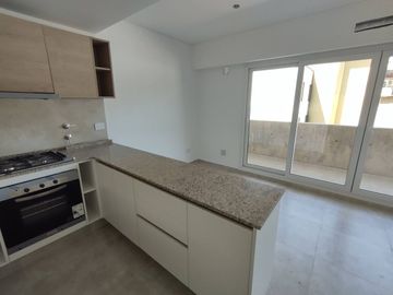 Venta depto 2 amb. estrenar c/ balcón en Caballito