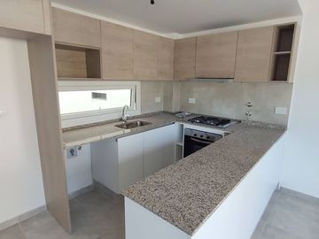Venta depto 2 amb. estrenar c/ balcón en Caballito