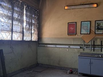 VENTA NAVE INDUSTRIAL MERLO OFIC SALIDA A 3 CALLES