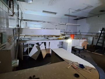 VENTA NAVE INDUSTRIAL MERLO OFIC SALIDA A 3 CALLES