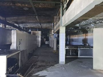 VENTA NAVE INDUSTRIAL MERLO OFIC SALIDA A 3 CALLES