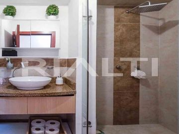 Departamento Remodelado de 3 habitaciones en Venta en la Mariscal