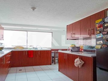 Departamento Remodelado de 3 habitaciones en Venta en la Mariscal