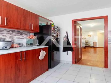 Departamento Remodelado de 3 habitaciones en Venta en la Mariscal