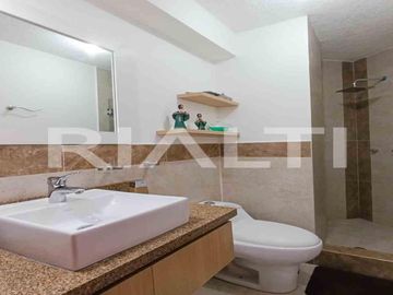 Departamento Remodelado de 3 habitaciones en Venta en la Mariscal