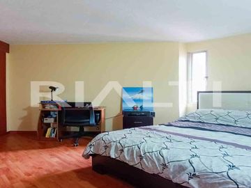 Departamento Remodelado de 3 habitaciones en Venta en la Mariscal