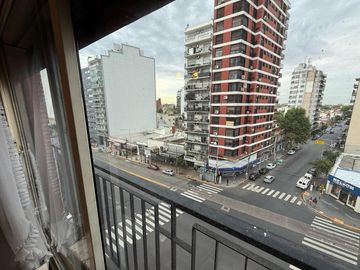 Departamento semipiso cuatro ambientes a la venta en Avellaneda Centro