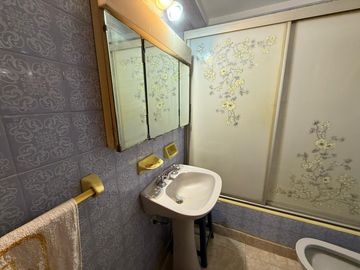 Departamento semipiso cuatro ambientes a la venta en Avellaneda Centro