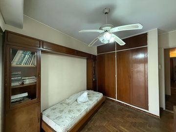 Departamento semipiso cuatro ambientes a la venta en Avellaneda Centro