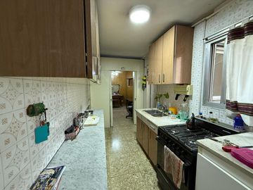 Departamento semipiso cuatro ambientes a la venta en Avellaneda Centro