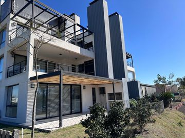 Lindisimo Departamento en  VENTA y/o ALQUILER  en Barrio Náutico Canal