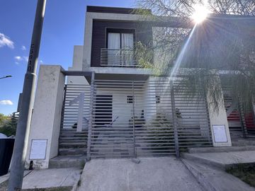 Venta Duplex de 2 dormitorios en Costas de Manantiales, Córdoba