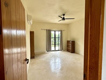 SE VENDE TERRENO EN RAUDALES, Q. ROO, CON BELLA CASA A ORILLA DEL LAGO