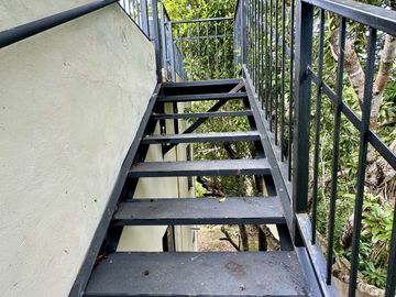 SE VENDE TERRENO EN RAUDALES, Q. ROO, CON BELLA CASA A ORILLA DEL LAGO
