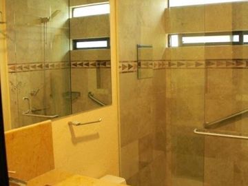 Venta casa con amplio jardín, Fracc Senda del Sol. Zerezotla