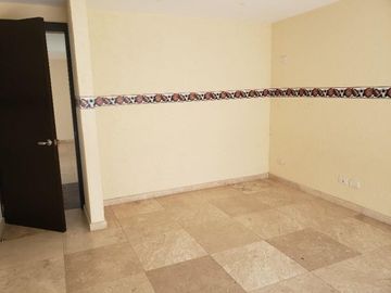 Venta casa con amplio jardín, Fracc Senda del Sol. Zerezotla