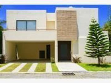 Venta casa con amplio jardín, Fracc Senda del Sol. Zerezotla