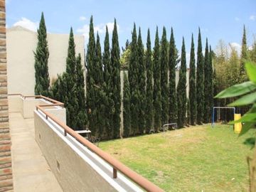 Venta casa con amplio jardín, Fracc Senda del Sol. Zerezotla