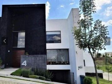 Venta casa en Parque Rodas. Lomas de Angelópolis III