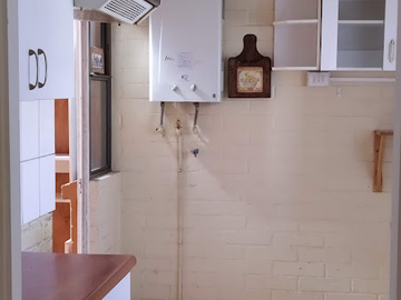 Se vende casa de dos pisos en Condominio en Tte Serrano