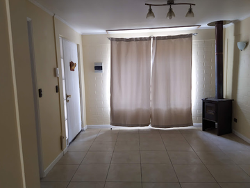 Se vende casa de dos pisos en Condominio en Tte Serrano