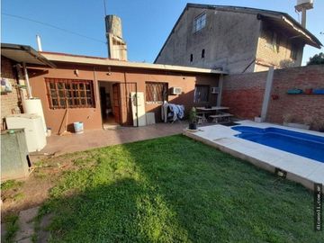 Casa Americana 4 ambientes Ituzaingo Norte