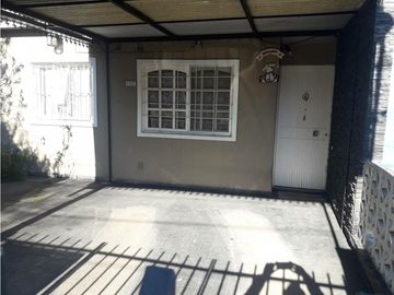 Casa 4 Ambientes- Ituzaingó Norte (VENTA-PERMUTA)