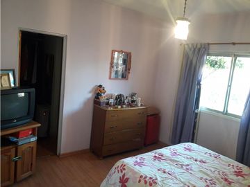 Casa 4 Ambientes- Ituzaingó Norte (VENTA-PERMUTA)