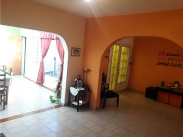 Casa 4 Ambientes- Ituzaingó Norte (VENTA-PERMUTA)