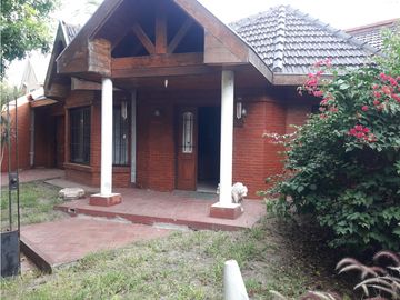 Chalet 5 Ambientes - Ituzaingó Norte Oportunidad