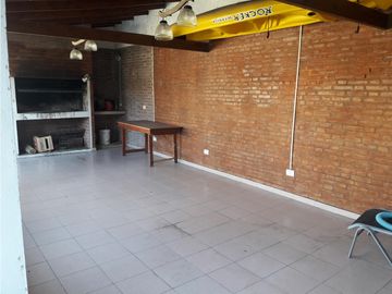 Chalet 5 Ambientes - Ituzaingó Norte Oportunidad