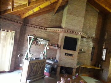 Chalet 5 Ambientes - Ituzaingó Norte Oportunidad