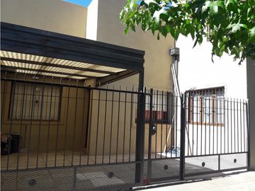 Casa 5 Ambientes- Castelar Sur