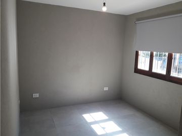 Casa 5 Ambientes- Castelar Sur