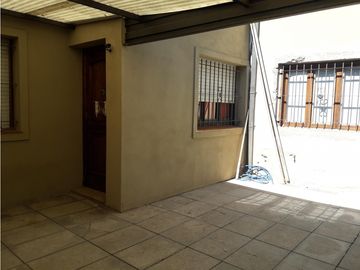 Casa 5 Ambientes- Castelar Sur